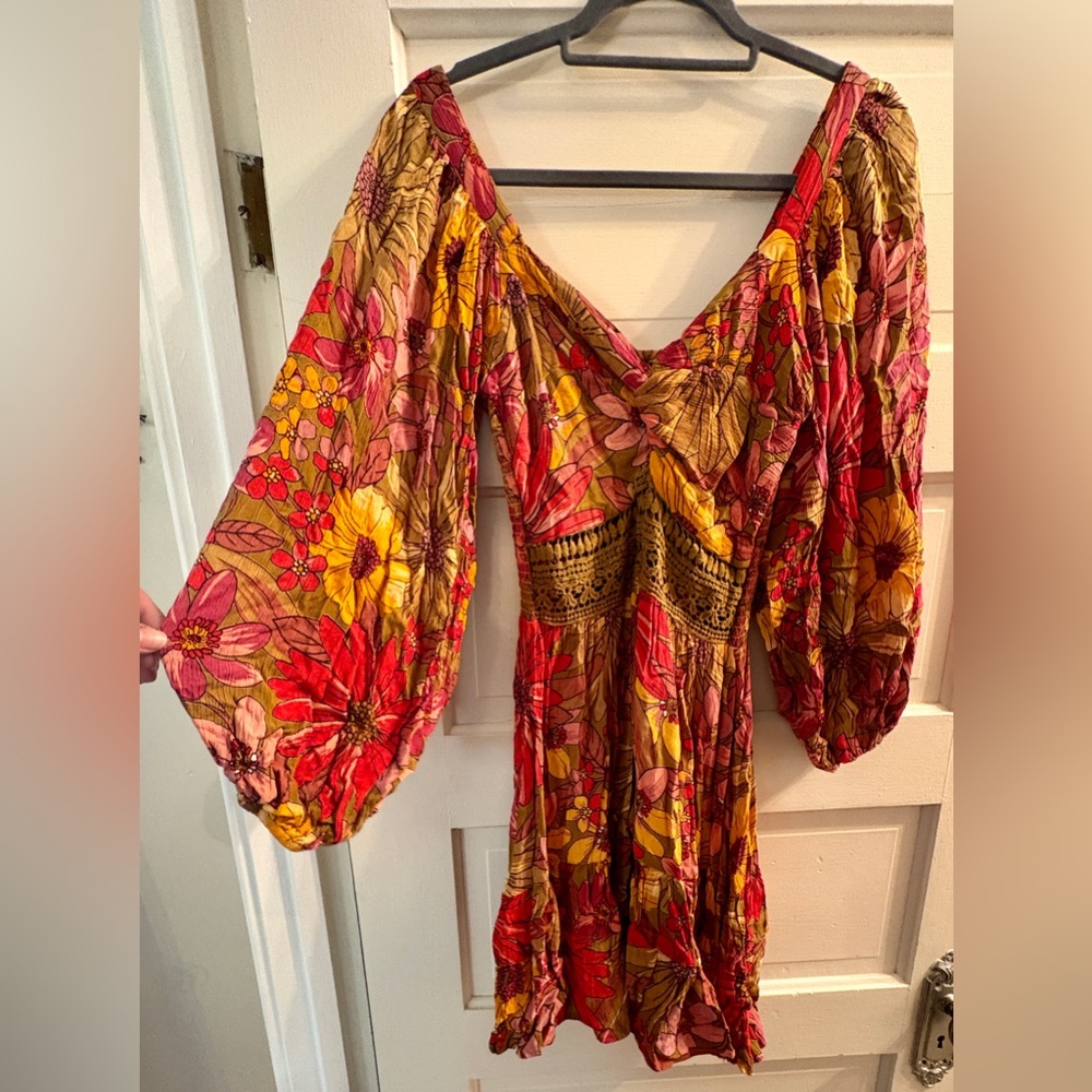 ANGIE Multicolor Floral Long Sleeve Dress 🩷